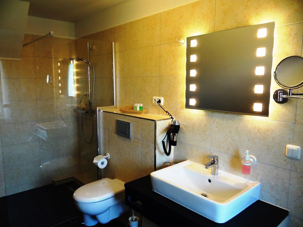 Hotel Und Restaurant Am Peenetal Liepen  Номер фото