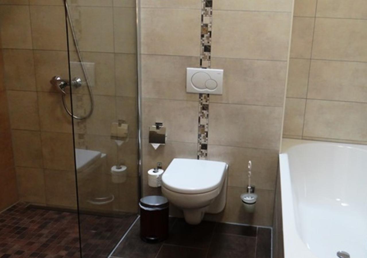 Hotel Und Restaurant Am Peenetal Liepen  Екстер'єр фото