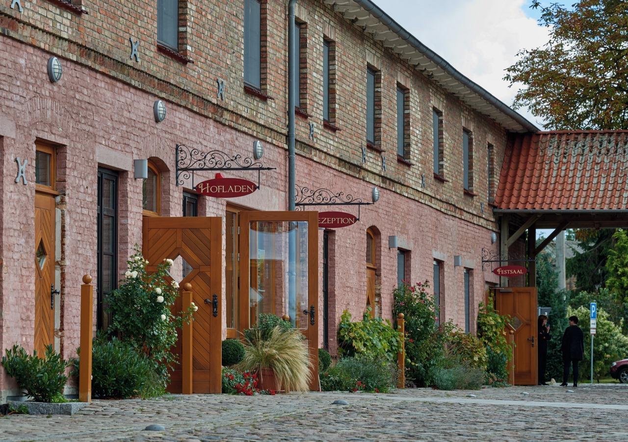 Hotel Und Restaurant Am Peenetal Liepen  Екстер'єр фото